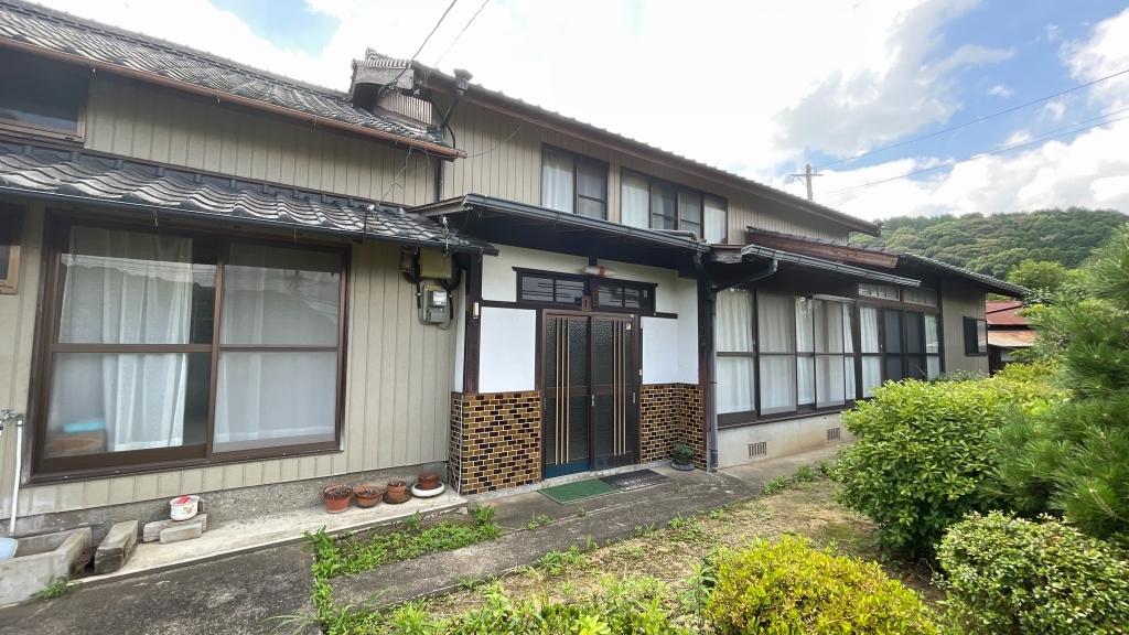 House in Saga
