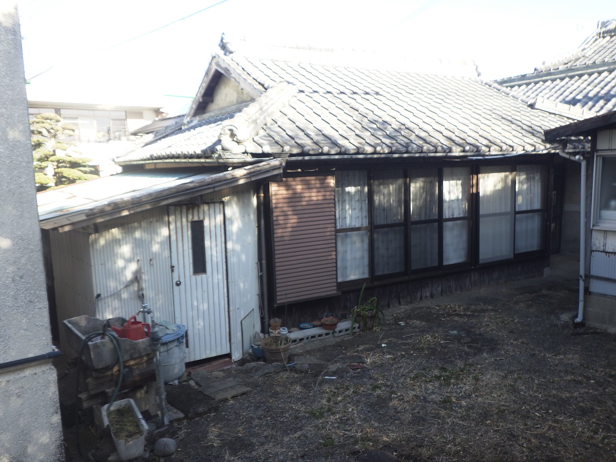 Maison à Wakayama · 77 m²