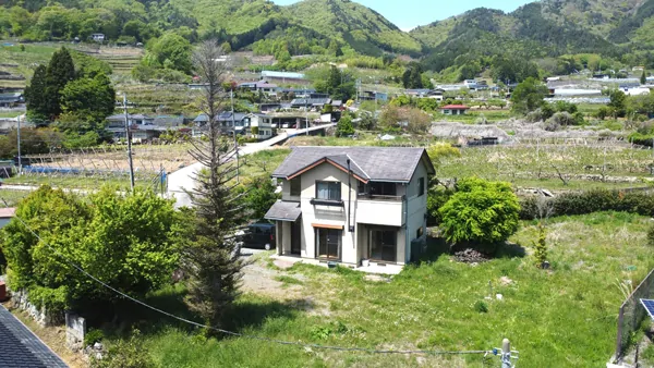 Maison à Yamanashi · 94 m²