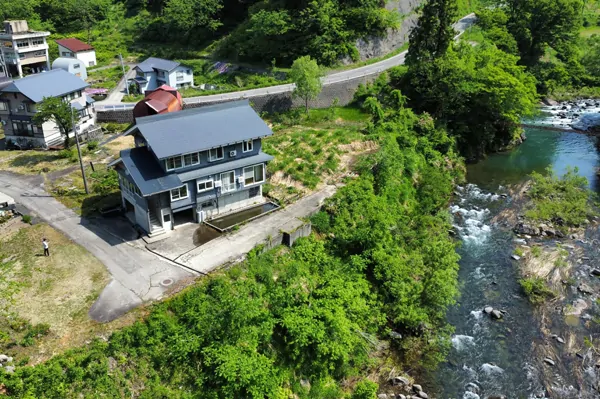 Maison à Niigata · 267 m²