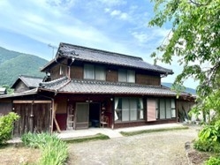 Maison à Ehime