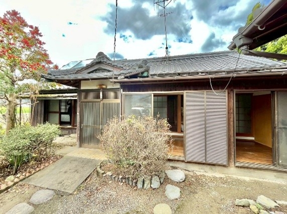 Maison à Ehime
