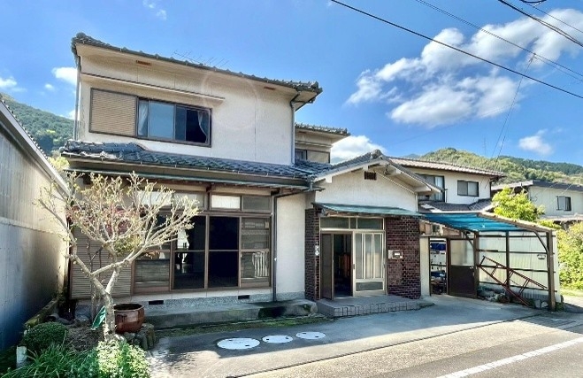 Maison à Ehime