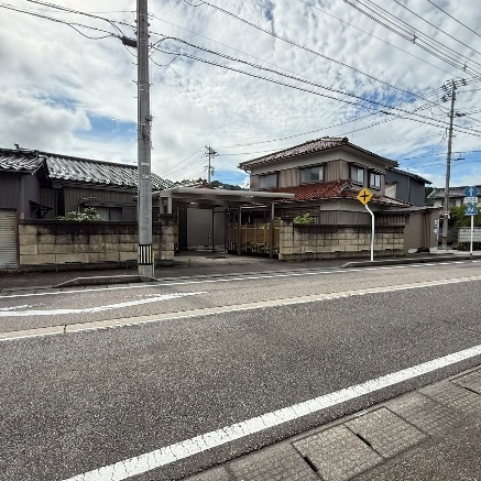 Maison à Oyabe, Toyama