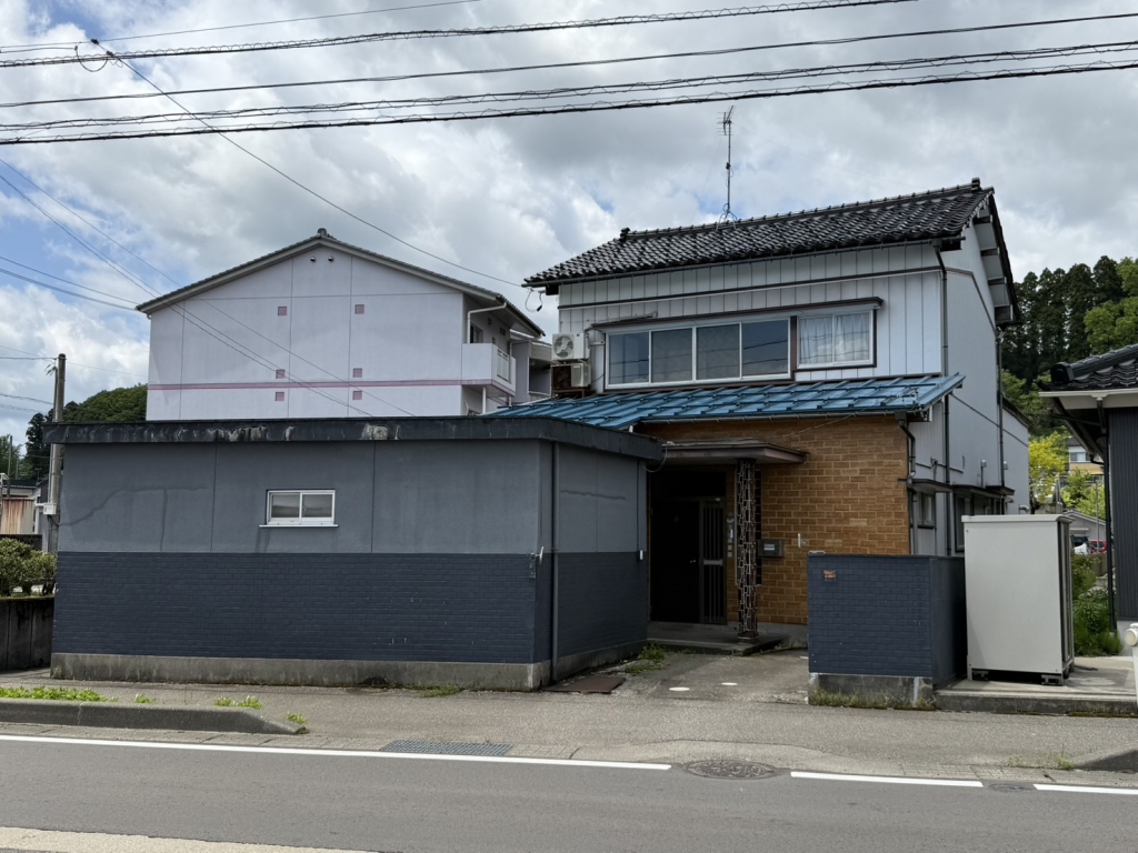 Maison à Oyabe, Toyama
