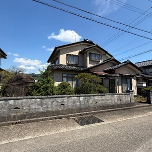 Maison à Oyabe, Toyama