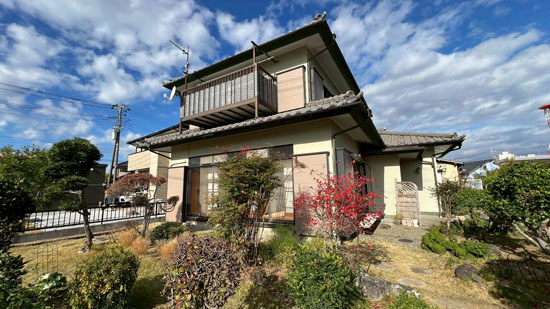 Maison — Chiba